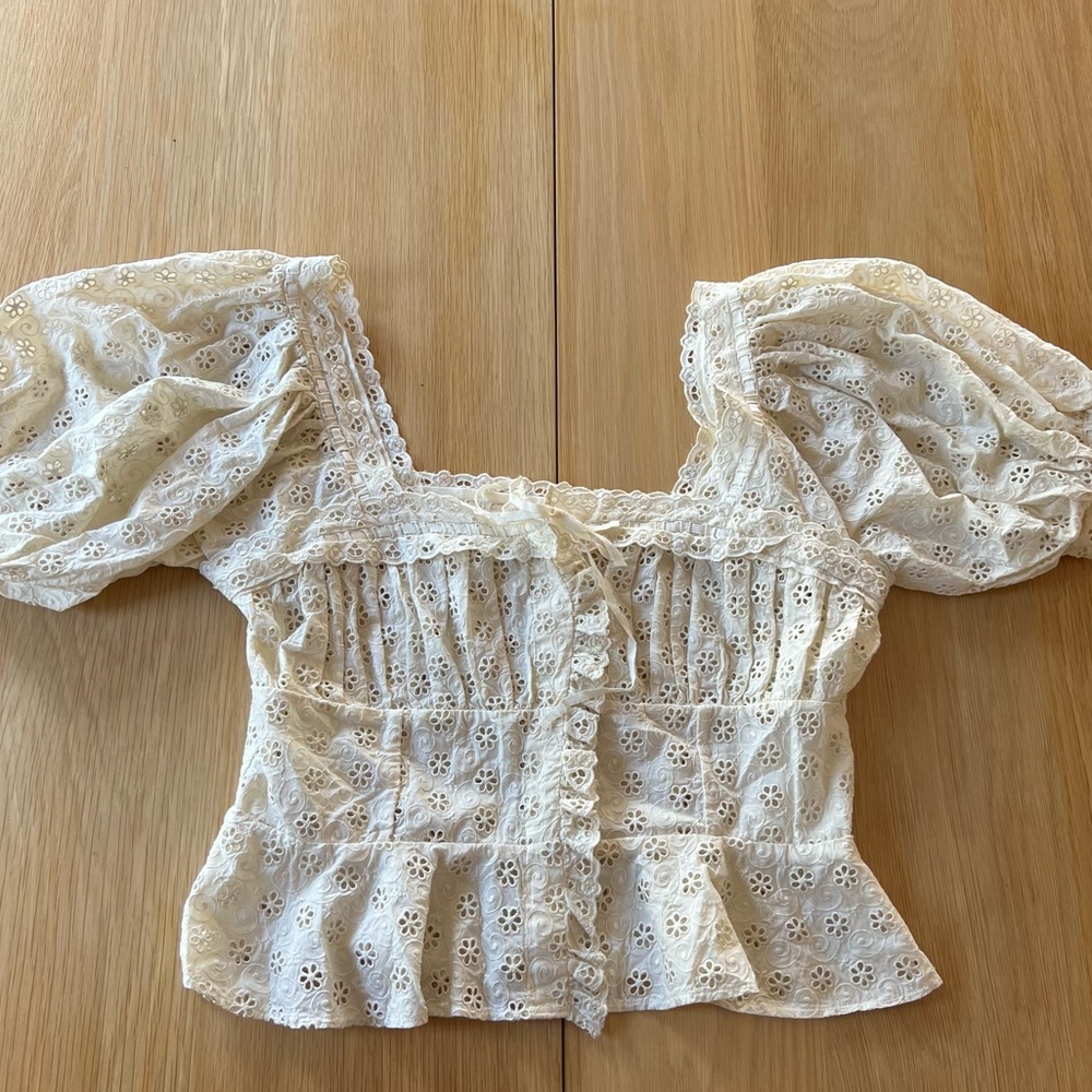 Doen Broderie Anglaise top M
